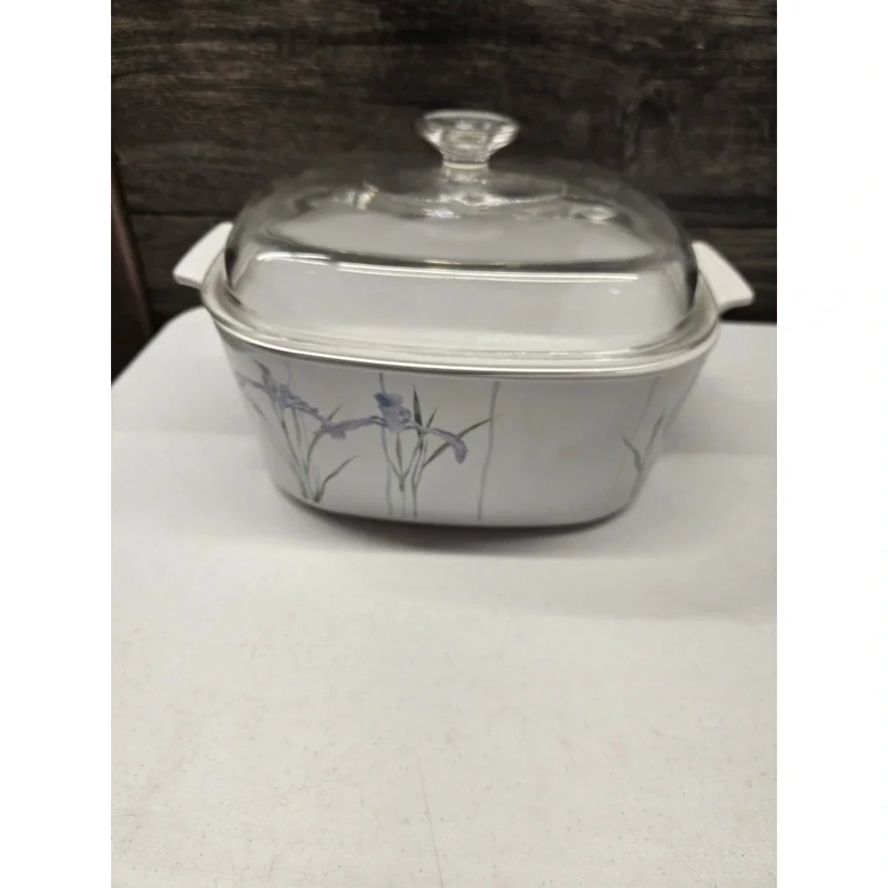 Corning Ware Blue Iris 5 Liter Casserole Dish with Pyrex Lid A-5-B Vintage Baker